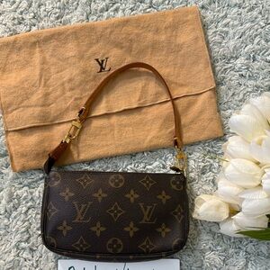 LV Mini Pochette Accessories